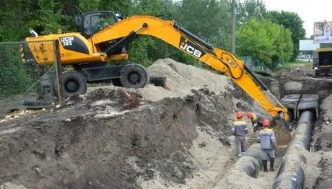 У Києві будують резервну тепломережу на випадок зупинки ТЕЦ-5