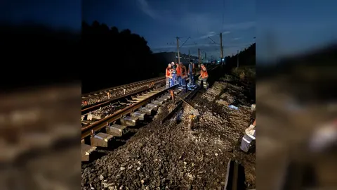 Затримки поїздів до 15 годин: Укрзалізниця пояснила, чому не скасовує рейси