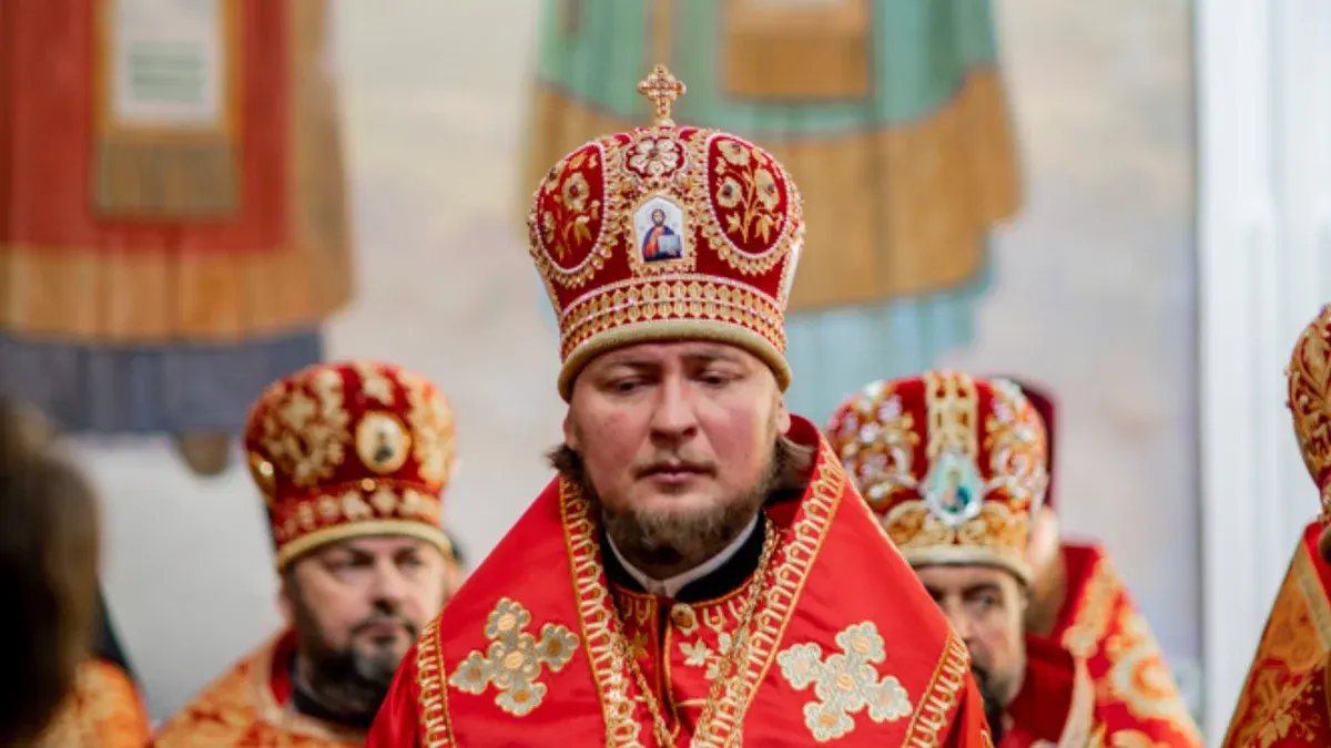У Києві військкоми затримали митрополита УПЦ: адвокат готує скарги