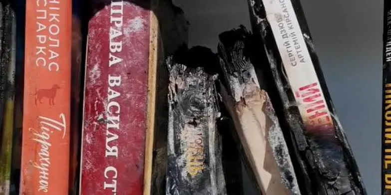 У Києві дрон влучив у книжковий склад: постраждали наклади відомих видавництв