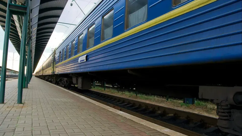 Восьмеро людей загинули на залізничній станції під Броварами внаслідок нічної атаки