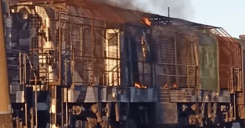 На під'їзді до Сум безпілотники атакували поїзд Київ—Суми: пасажирів евакуювали