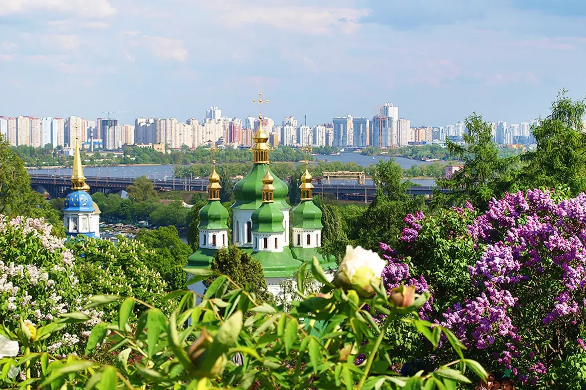 Верховний Суд підтвердив право Держаудитслужби на публікацію про ризики забудови ботсаду