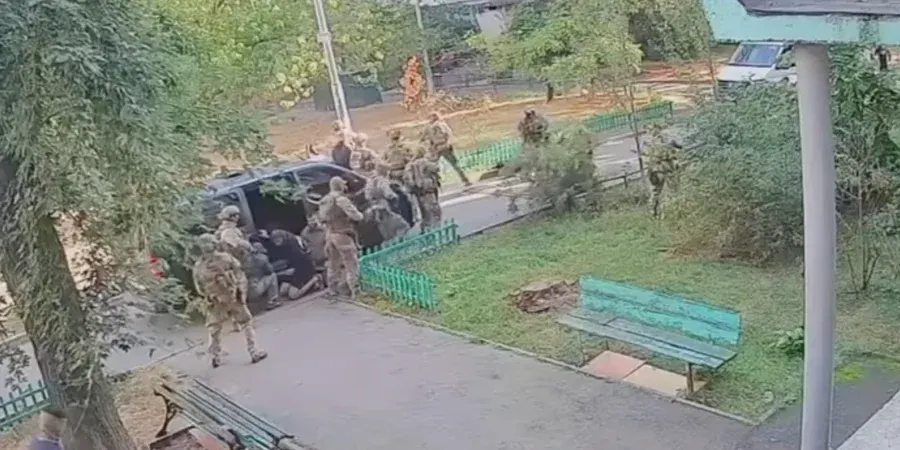 У мережі з’явилося відео сутички СБУ та ГУР у Києві: що відомо