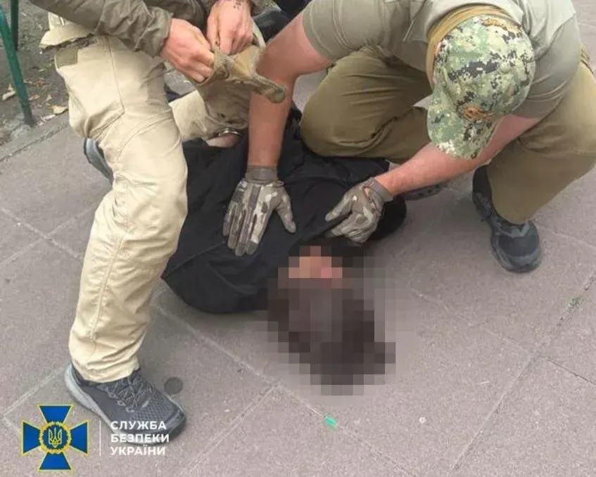 СБУ затримала в Києві агентку рф, яка готувала замах на російського опозиціонера