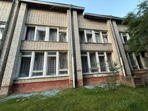 У Львові через нічну атаку пошкоджена бібліотека на Виговського