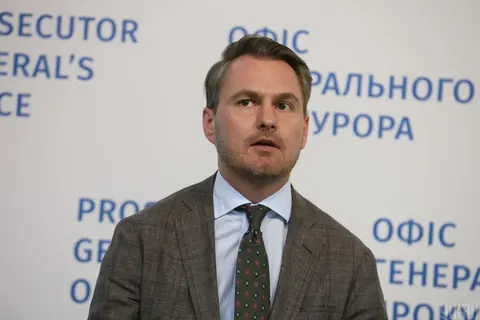 Керівники НАБУ і САП кажуть, що підозр від Кравченка не отримували