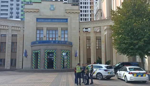 У київському виші посвяту першокурсників проводили під час тривоги — поліція відкрила справу