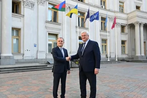 Глава МЗС Азербайджану відвідав Київ: обговорили енергетику та торгівлю