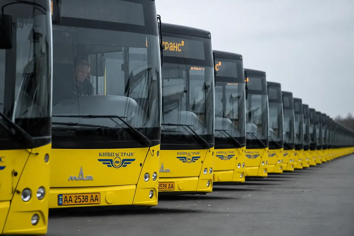 У Києві через атаку РФ змінили маршрути автобусів №36Тр та №37