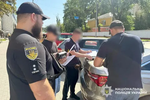 У Хмельницькому викрили шахраїв, які ошукували людей через TikTok