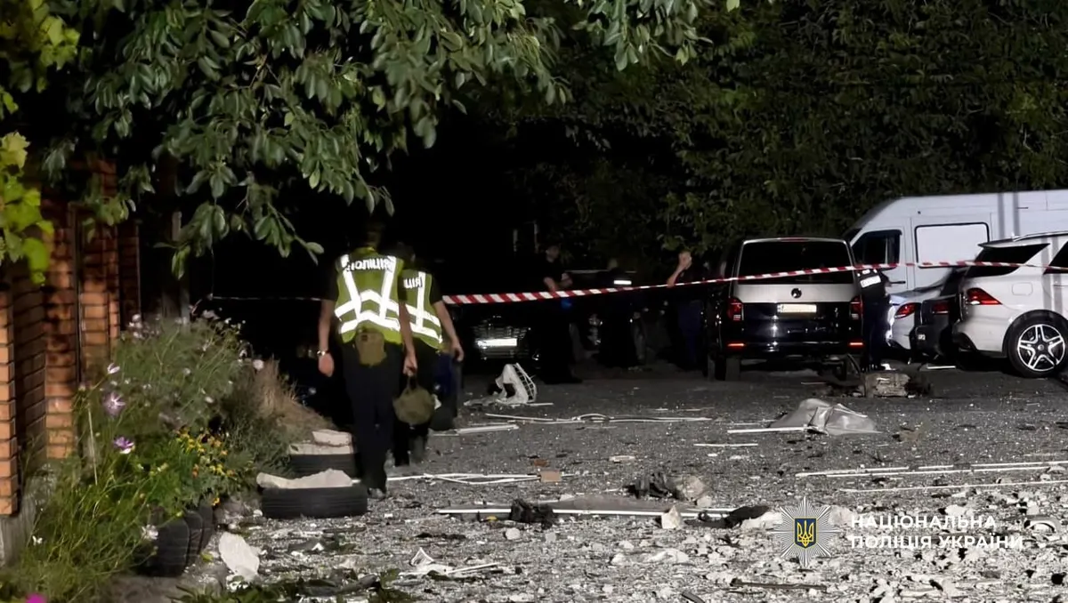 У Дарниці через падіння уламків БПЛА постраждали люди