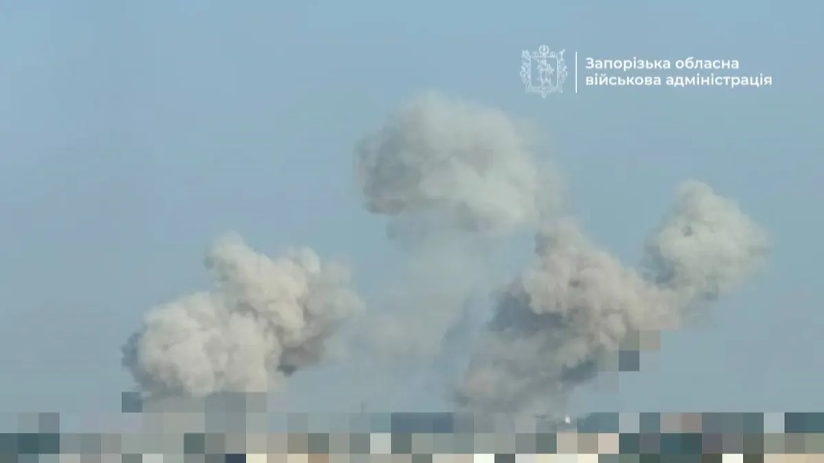 Російські війська знову атакували Запоріжжя: над містом дим
