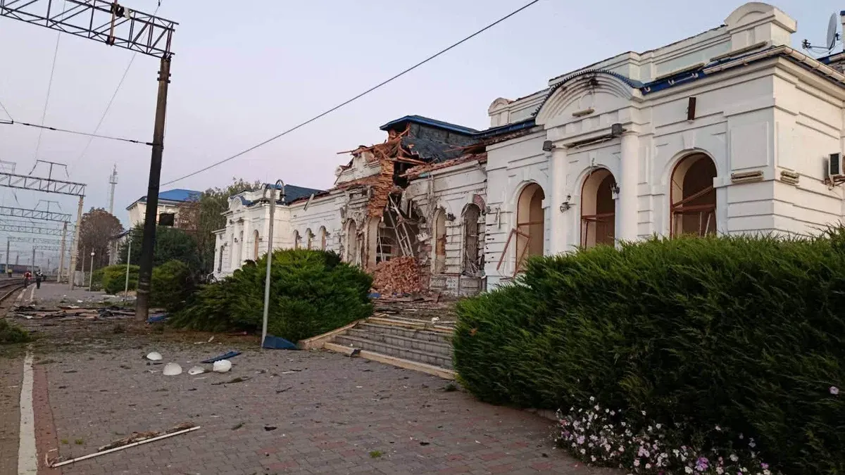 Вокзал у Берестині зруйновано, частину рейсів пустили в об'їзд