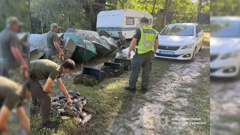 На Київському водосховищі викрили незаконний вилов риби сітками