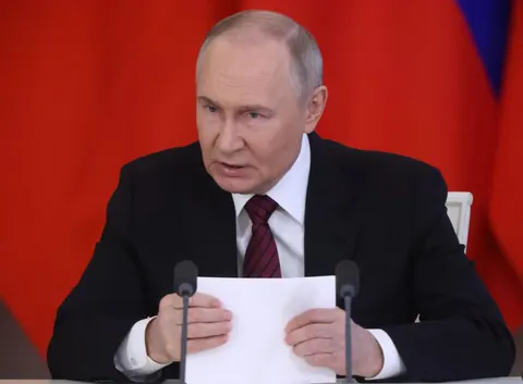 Путін звинуватив Київ у зриві переговорів на засіданні Військово-промислової ком