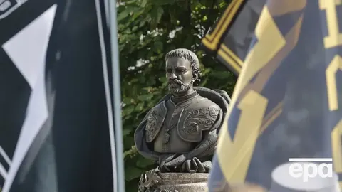 У Києві на місці Леніна встановлять пам’ятник Мазепі: указ підписано