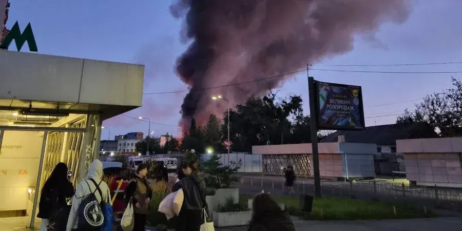 Удар по Києву: на станції метро Тараса Шевченка пошкоджено фасад