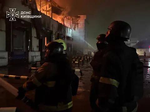 Росія вночі вдарила по аеропортах Києва та Борисполя — Зеленський