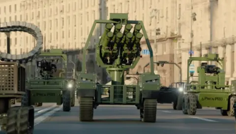 Хрещатиком пройшов «парад» військової техніки: як Київ відзначив День незалежнос