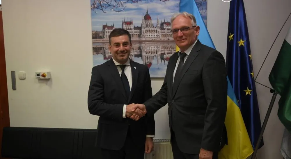 Україна та Угорщина спільно перевірять права нацменшин