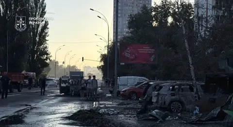 У Києві зросла кількість загиблих через балістичну атаку РФ: 9 жертв, 28 поранен