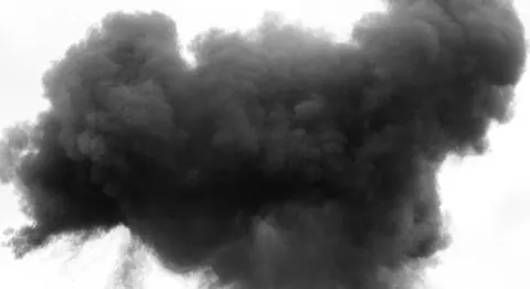 У Києві внаслідок російської атаки згорів склад видавництва Vivat