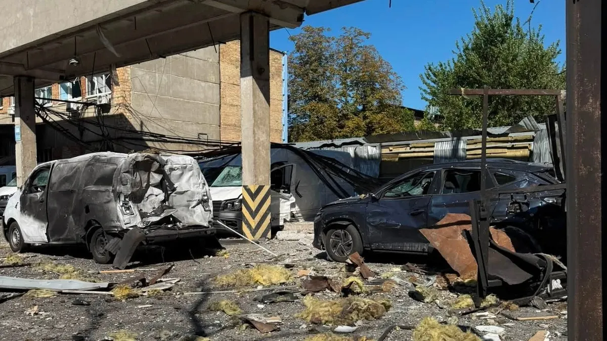 Офіс і склади видавництва «Лабораторія» постраждали від обстрілу Києва