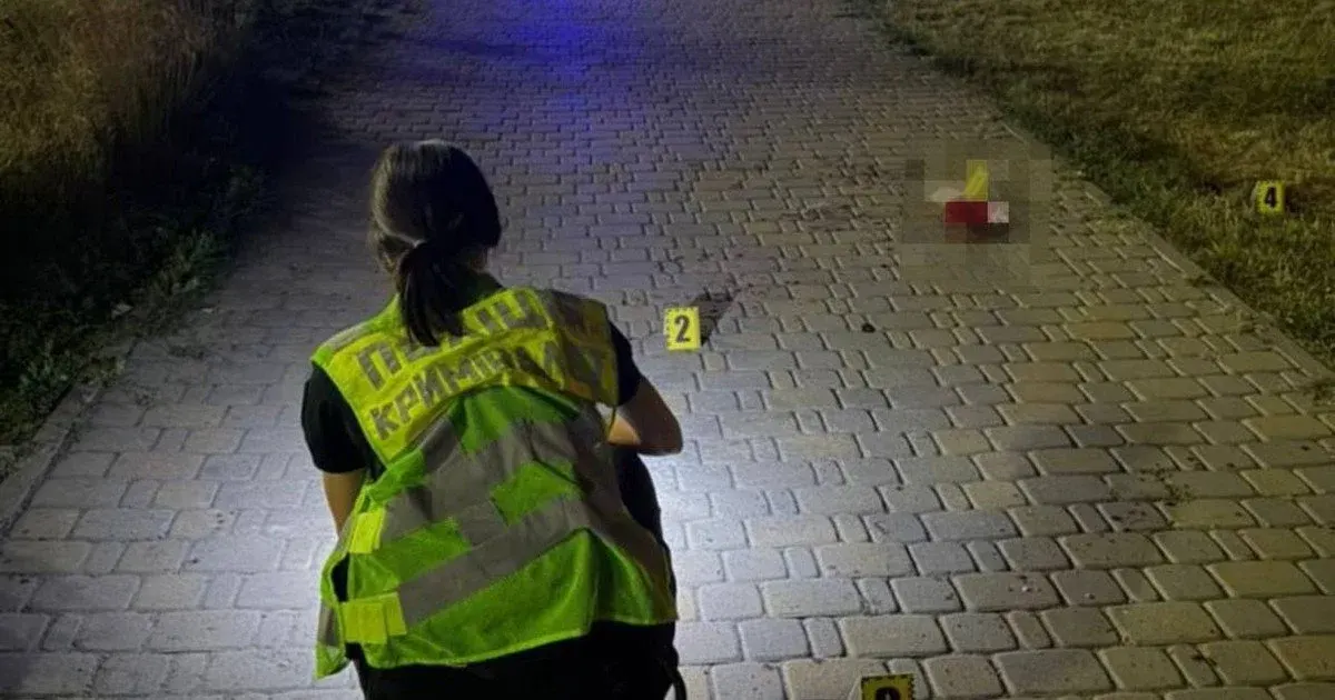 У Києві на вулиці вибухнула граната: четверо постраждалих