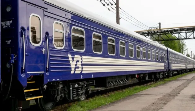 Удар по потягу «Київ — Миколаїв»: людей встигли евакуювати