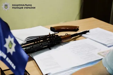 Кияни задекларували 2500 одиниць зброї та понад 1,2 млн набоїв
