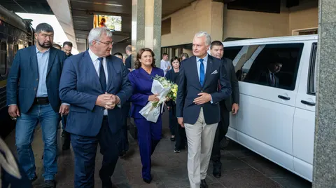 Президент Литви прибув до Києва на святкування Дня незалежності