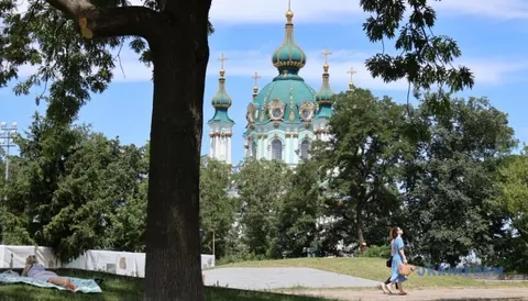 Вівторок в Україні: переважно сухо, вдень до +31°