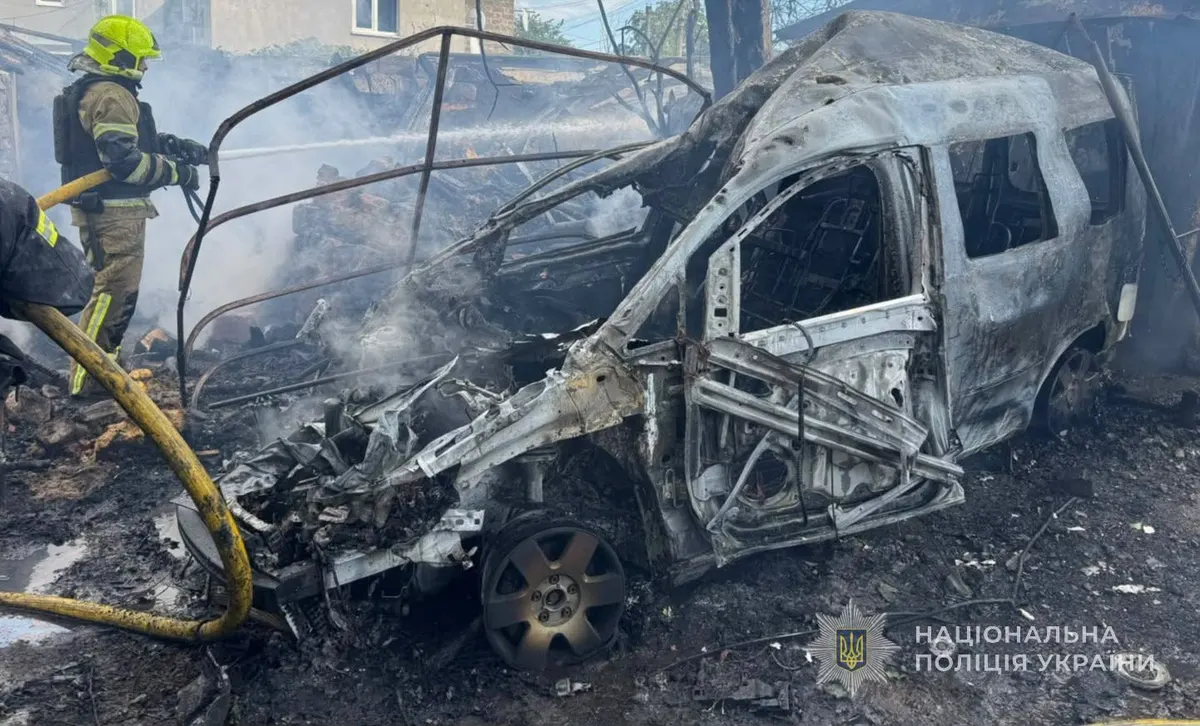 Повторний удар по Києву: у Подільському районі палає адмінбудівля, поранених уже 18