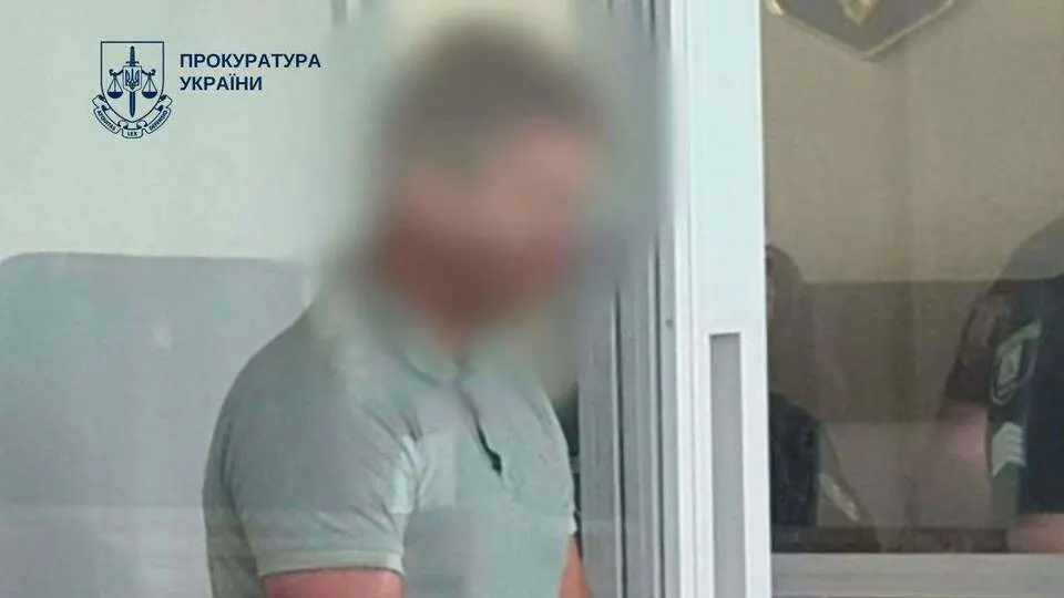 Суд узяв під варту водія, який в'їхав у зупинку в Києві: деталі