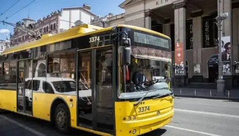 У Києві 29 серпня на хвилину зупинять транспорт у День пам'яті захисників