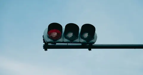 У Києві під час хвилини мовчання світлофори перемикатимуть на «усім червоний»