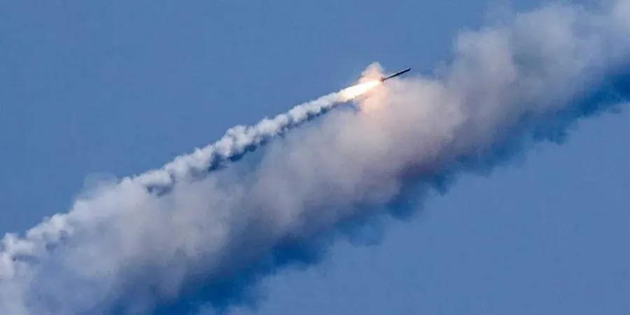Атака безпілотників на Київ: у столиці працює ППО, Кличко закликав не виходити з укриттів