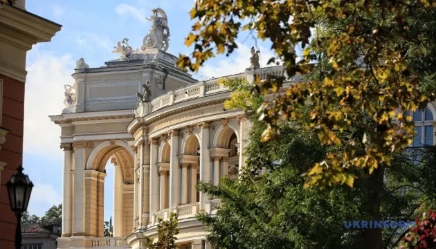 Погода на завтра: без опадів, вдень до +28°
