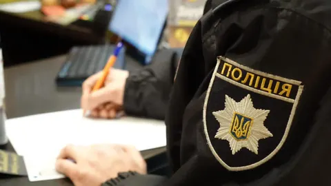 У Києві двоє 16-річних підлітків побили чоловіка через зауваження — їм загрожує
