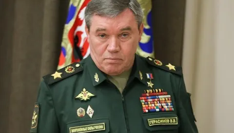 Начальнику Генштабу РФ Герасимову заочно повідомили про підозру через атаку на К