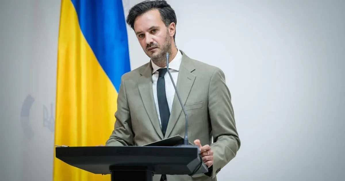 Україна готова до тристоронніх переговорів: у МЗС оцінили нові ідеї США