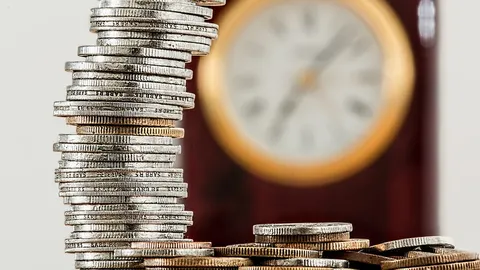 Лікар-пенсіонер у Києві віддав шахраям майже 2 млн грн на «перевірку СБУ»