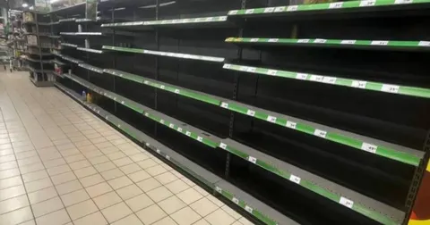 Порожні полиці у магазинах: чи загрожує Україні дефіцит продуктів після ударів РФ