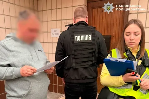 У Києві адвокату інкримінують схему переправлення чоловіків за кордон за $21 тис