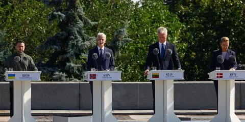 Президент Литви звернувся до українців українською з нагоди Дня прапора