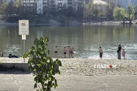 Вода на пляжах Києва відповідає нормам, попри відсутність офіційного сезону