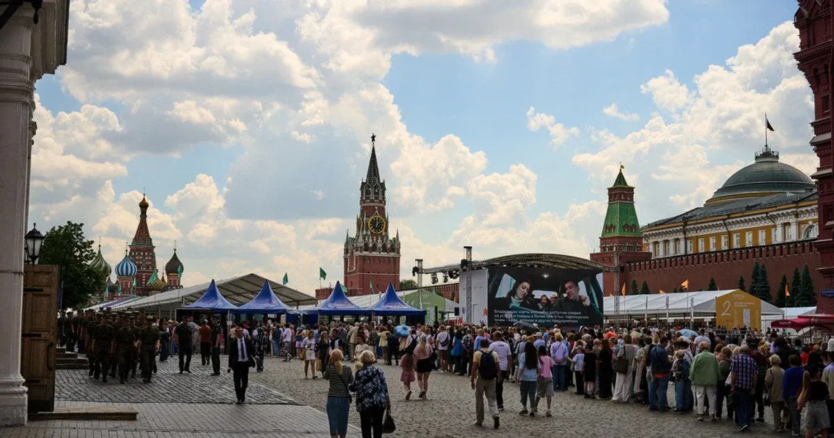 Гучний вибух у Москві: мешканці скаржаться на вібрацію та переляк