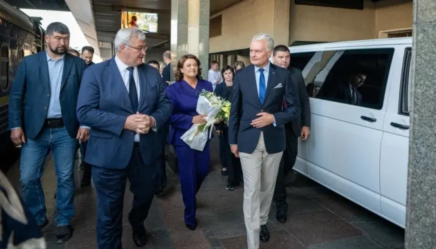 Президент Литви прибув до Києва для участі у святкових заходах
