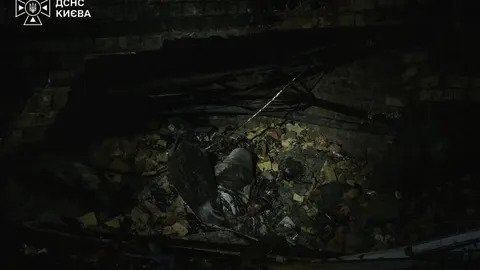 Нічна атака дронів на Київ: постраждали люди, пошкоджено будинки у трьох районах